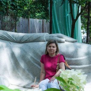 Meet your Posher, Hong